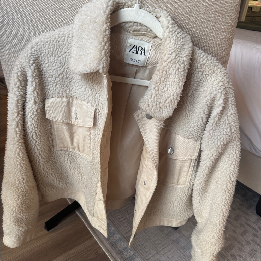 Zara Women's Beige Teddy Jacket